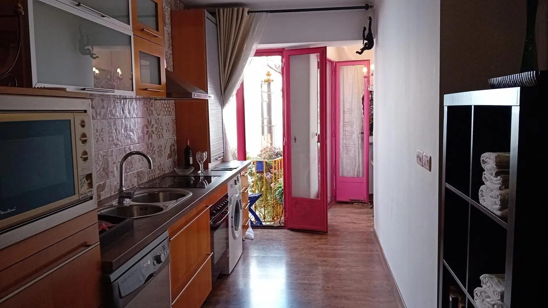Frida Almunecar location